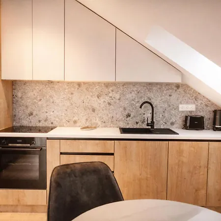 Apartamento Modern One-bedroom With Balcony - Cometei Cluj-Napoca